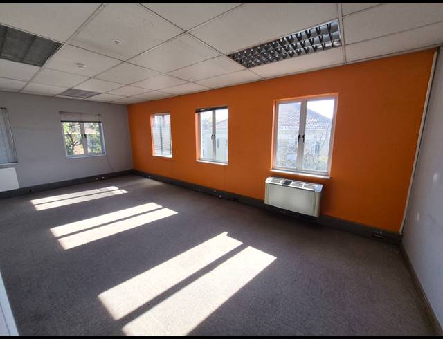 249M² OFFICE TO LET IN RIVONIA